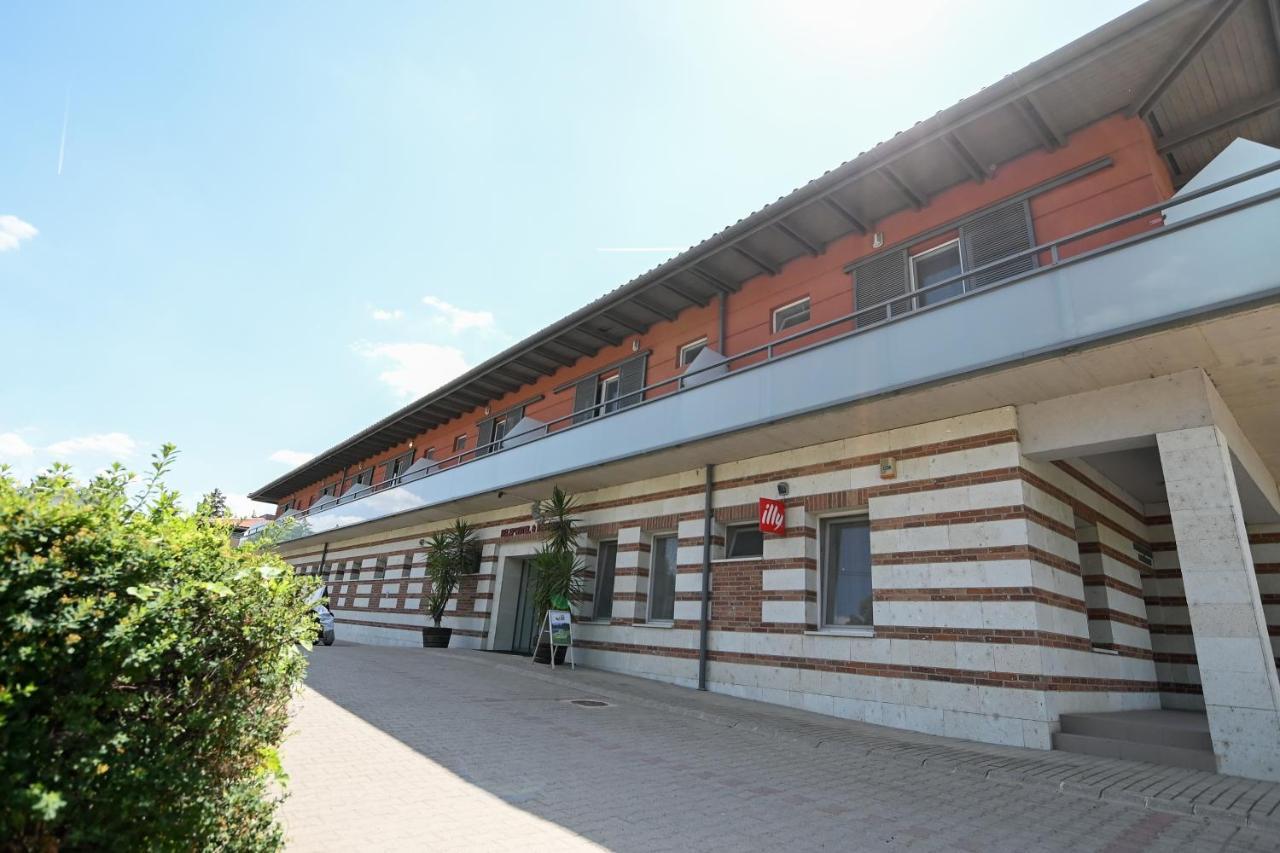Hotel Kelep Tokaj Exterior photo