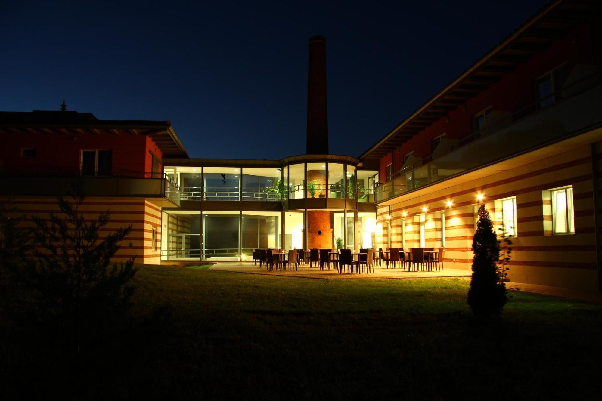 Hotel Kelep Tokaj Exterior photo